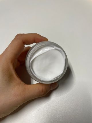 산수시 아쿠아 베네핏 24h 수부지 물광 속건조 수분크림 50ml — 5점을 준 리뷰어가 2021년 7월 올린 사용 사진
