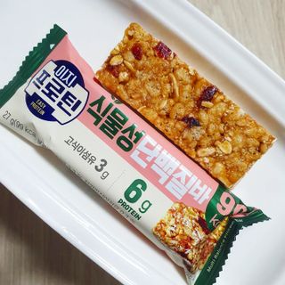 이지프로틴바 3종x각 2ea (고단백질바, 멀티단백질바, 식물성단백질바) — 4점을 준 리뷰어가 2024년 3월 올린 사용 사진