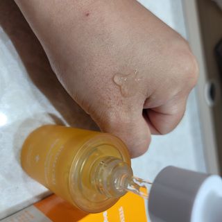 체르엠 스템앤셀 비타민 브라이트닝 에센스 30ml 1개 — 4.5점을 준 리뷰어가 2021년 9월 올린 사용 사진