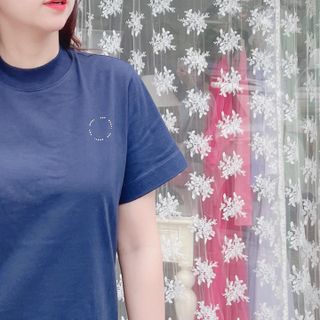 로서울 High Neck T-Shirt Navy, Gray — 5점을 준 리뷰어가 2021년 5월 올린 사용 사진