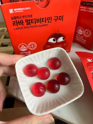 [푸름웰니스] 라바 멀티비타민 구미 36g — 5점을 준 리뷰어가 2022년 3월 올린 사용 사진