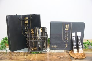 헬스업_천명진프리미엄홍삼스틱_10ml x 30포 — 5점을 준 리뷰어가 2021년 1월 올린 사용 사진