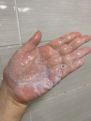 벨먼 내추럴 스파 머드레티놀 바디워시(그린로즈, 미드나잇 피오니) — 5점을 준 리뷰어가 2022년 6월 올린 사용 사진