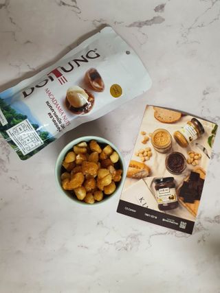 도이퉁 마카다미아 넛 90g  로얄 마카넛 오리지널 쏠트 허니 — 5점을 준 리뷰어가 2021년 9월 올린 사용 사진