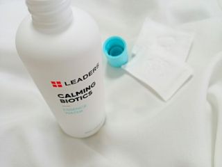 리더스코스메틱 리더스 카밍 바이오틱스 에센스 워터 — 5점을 준 리뷰어가 2021년 7월 올린 사용 사진
