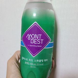 몽베스트 Montbest with Sparkling water Plain 20병 — 5점을 준 리뷰어가 2021년 11월 올린 사용 사진