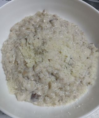 프레시지 *구매평 [네이버]최현석의 쵸이닷 트러플 버섯 크림 리조또 (냉동) — 5점을 준 리뷰어가 2025년 9월 올린 사용 사진