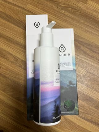 오일아리아 뉴트리 모이스처라이징 세사미 씨드 오일로션 & 데일리 디톡스 세사미 그라운즈 바디스크럽 — 3점을 준 리뷰어가 2023년 8월 올린 사용 사진