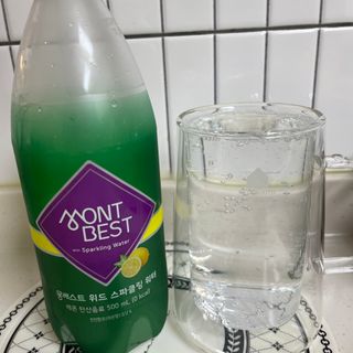 몽베스트 Montbest with Sparkling water Lemon OR Lime 20병(랜덤) — 5점을 준 리뷰어가 2023년 7월 올린 사용 사진