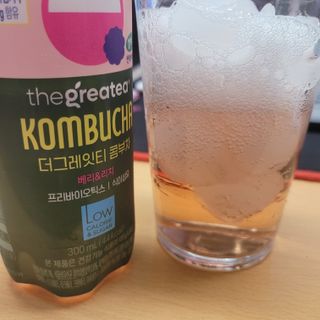 더그레잇티 콤부차 [매일유업] 더그레잇티 44kcal 콤부차 300ml *12개입 (오리지널 6개+베리리치 6개) — 5점을 준 리뷰어가 2023년 8월 올린 사용 사진