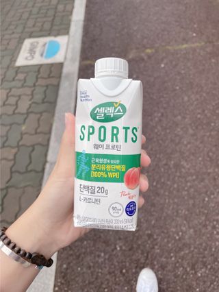 셀렉스스포츠 셀렉스 스포츠 웨이 프로틴 복숭아_ 330ml x 12팩 — 5점을 준 리뷰어가 2021년 10월 올린 사용 사진