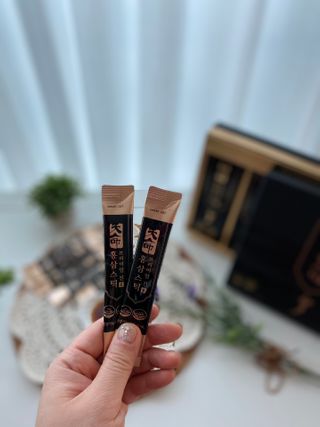 헬스업_천명진프리미엄홍삼스틱_10ml x 30포 — 4점을 준 리뷰어가 2021년 1월 올린 사용 사진