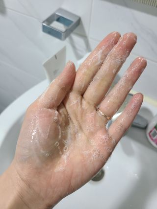 방방곳곳 편림초 마이크로바이옴 샴푸 — 4점을 준 리뷰어가 2022년 3월 올린 사용 사진