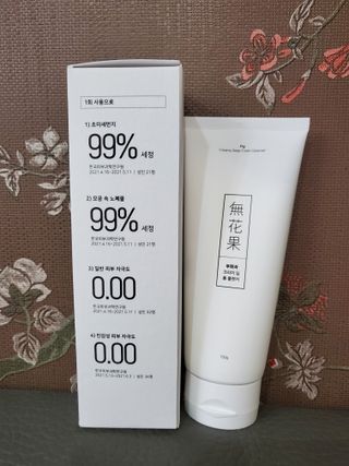 [베러오리진] 무화과 크리미 딥 폼 클렌저/피부 노폐물 & 미세먼지 99 세정 인증 민감성 피부 무자극 인증 — 5점을 준 리뷰어가 2021년 11월 올린 사용 사진