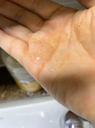 벨먼 내추럴스파 수분광채 스크럽 바디워시 600ml 5종 — 5점을 준 리뷰어가 2022년 5월 올린 사용 사진