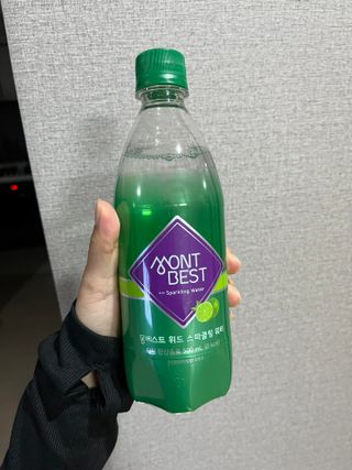 몽베스트 Montbest with Sparkling water Lime20병 — 5점을 준 리뷰어가 2021년 10월 올린 사용 사진