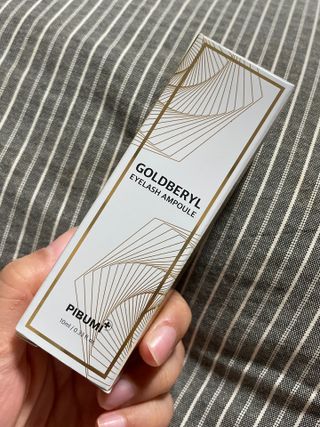 피부미 골드베릴 아이래쉬 앰플 10ml — 4.5점을 준 리뷰어가 2021년 9월 올린 사용 사진