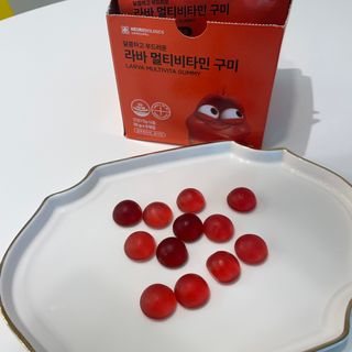 [푸름웰니스] 라바 멀티비타민 구미 36g — 5점을 준 리뷰어가 2022년 4월 올린 사용 사진
