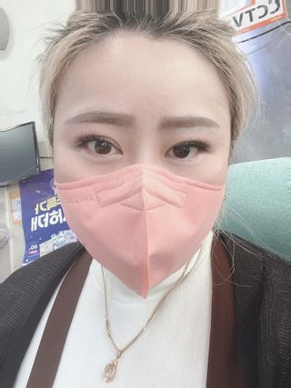 애니가드 셋업마스크 4컬러 각 10매입 [크리미베이지, 캐시미어로즈, 초콜렛브라운, 미드나잇네이비] — 5점을 준 리뷰어가 2022년 2월 올린 사용 사진