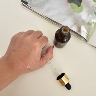 스킨큐어 산다화 비타민c 화이트닝 에센스 30ml — 4점을 준 리뷰어가 2023년 12월 올린 사용 사진