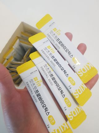 잇츠핏 프로바이오틱스 키즈 유산균 — 4점을 준 리뷰어가 2021년 3월 올린 사용 사진