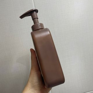 [딸로] 비어이스트테라피 스칼프 샴푸 — 4.5점을 준 리뷰어가 2023년 12월 올린 사용 사진