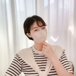 JHWORLD 스누피 마스크 스누피 에어 새부리형 국내산 MB필터 컬러마스크 대형 중형 어린이용 20매 — 5점을 준 리뷰어가 2021년 7월 올린 사용 사진