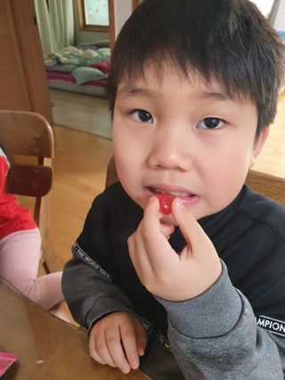 [팔도] 잔망루피젤리 믹스베리맛 42g 8개 — 5점을 준 리뷰어가 2022년 2월 올린 사용 사진