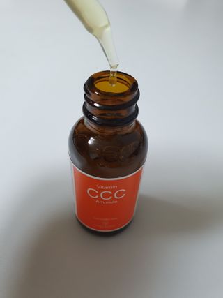 더마 사이언스 비타민 CCC 앰플 기미 브라이트닝 세럼 30ml — 5점을 준 리뷰어가 2021년 8월 올린 사용 사진