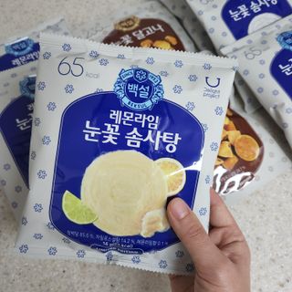 딜라이트 프로젝트  달콤한 눈꽃 간식세트( 눈꽃 솜사탕 / 레몬라임 솜사탕 / 달고나 총 7EA+스마트톡 증정) — 5점을 준 리뷰어가 2022년 5월 올린 사용 사진