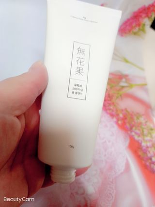 [베러오리진] 무화과 크리미 딥 폼 클렌저/피부 노폐물 & 미세먼지 99 세정 인증 민감성 피부 무자극 인증 — 4.5점을 준 리뷰어가 2021년 11월 올린 사용 사진