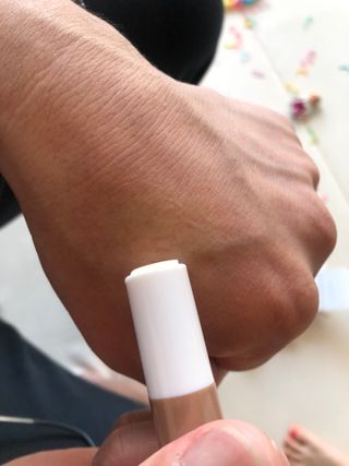 더사가오브수 [사가수] 효혜윤 보태니컬 에너지 에센스인로션 20ml /아이포올 스틱 3g — 5점을 준 리뷰어가 2023년 3월 올린 사용 사진
