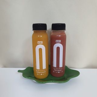 BLENDY'S 핑크 스무디+블론디 스무디 — 5점을 준 리뷰어가 2021년 10월 올린 사용 사진