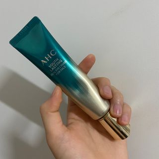 [NEW 탄력유턴 아이크림] AHC 유스 래스팅 리얼 아이크림 포 페이스 — 5점을 준 리뷰어가 2021년 2월 올린 사용 사진
