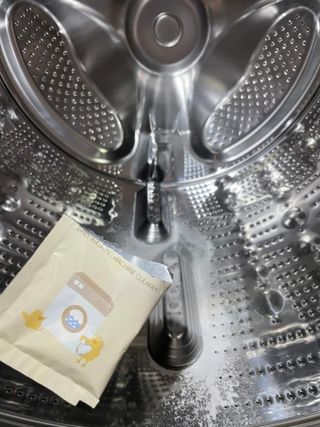 라라앤모어 유아 액체세제+세탁기클리너 — 5점을 준 리뷰어가 2022년 3월 올린 사용 사진