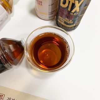 이도 발효한차 디티엑스 음료500ml 2종set 총 40개입블랙 20개입+화이트 20개입 — 5점을 준 리뷰어가 2021년 8월 올린 사용 사진