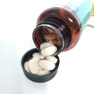 짱스마일 락토페린 프리미엄 정 1000ml x 60정 — 5점을 준 리뷰어가 2022년 12월 올린 사용 사진