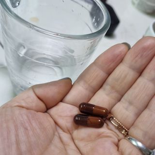 프리마인 홍삼의 강력한 에너지, 이제는 흡수율을 높인 최첨단 캡슐로 간편하게 초고속 충전하세요. — 5점을 준 리뷰어가 2022년 12월 올린 사용 사진