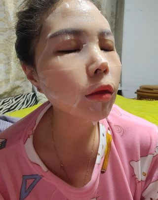 체르엠 그린 케비어 더블워터 마스크팩 5매입  2팩 — 5점을 준 리뷰어가 2021년 11월 올린 사용 사진