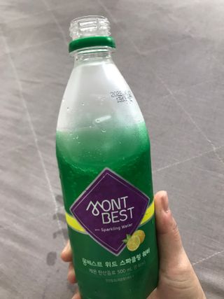 몽베스트 Montbest with Sparkling water Lemon OR Lime 20병(랜덤) — 5점을 준 리뷰어가 2021년 10월 올린 사용 사진
