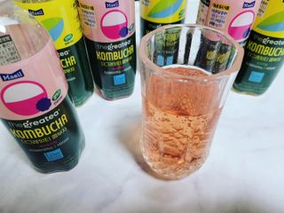 더그레잇티 콤부차 [매일유업] 더그레잇티 44kcal 콤부차 300ml *12개입 (오리지널 6개+베리리치 6개) — 5점을 준 리뷰어가 2023년 7월 올린 사용 사진