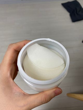 리더스코스메틱 리더스 카밍 바이오틱스 퀵 수딩 패드 — 5점을 준 리뷰어가 2022년 7월 올린 사용 사진