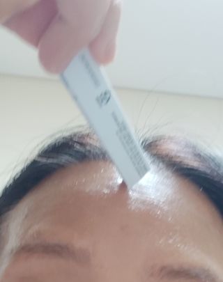 [ 유니자르 ] 미백의 끝판왕 = 브라이트닝99 + 나이아신아마이드100 — 3.5점을 준 리뷰어가 2022년 1월 올린 사용 사진