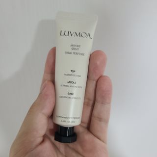 러브모아 향수 고체향수 승무원 고체향수 바르는 향수 니치향수 도손 우드세이지 앤 씨솔트 — 4점을 준 리뷰어가 2022년 10월 올린 사용 사진
