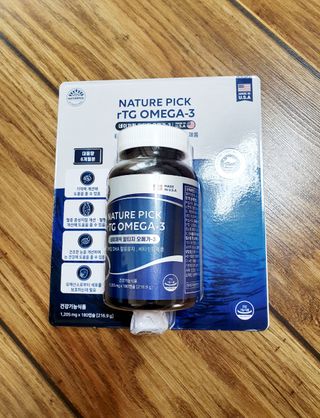 서울약사신협 네이처픽_알티지오메가3_1,205mg x 180캡슐 — 5점을 준 리뷰어가 2021년 9월 올린 사용 사진