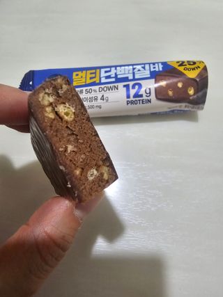 이지프로틴바 3종x각 2ea (고단백질바, 멀티단백질바, 식물성단백질바) — 5점을 준 리뷰어가 2024년 3월 올린 사용 사진