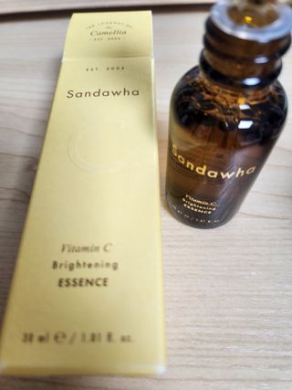 스킨큐어 산다화 비타민c 화이트닝 에센스 30ml — 4점을 준 리뷰어가 2023년 7월 올린 사용 사진