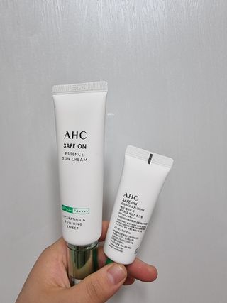 [AHC] 세이프온 에센스 선크림 올리브영 스페셜 증정 기획세트 — 5점을 준 리뷰어가 2022년 6월 올린 사용 사진
