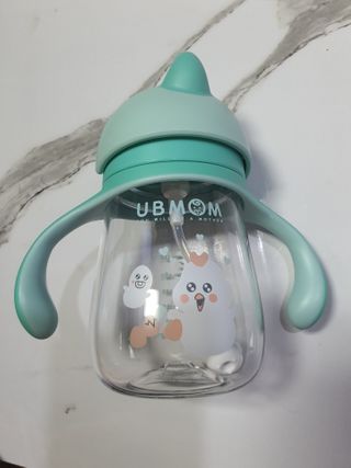 유비맘 트라이탄 코니빨대컵_컬러 랜덤 발송 — 5점을 준 리뷰어가 2021년 1월 올린 사용 사진