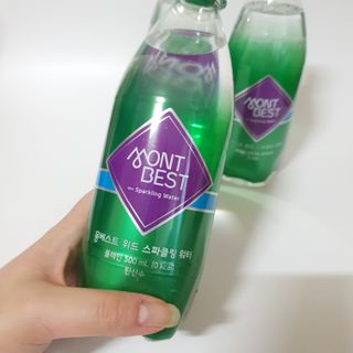 몽베스트 Montbest with Sparkling water Plain 20병 — 5점을 준 리뷰어가 2022년 6월 올린 사용 사진